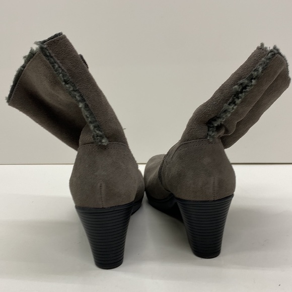 Clark grey boots - Picture 3 of 8